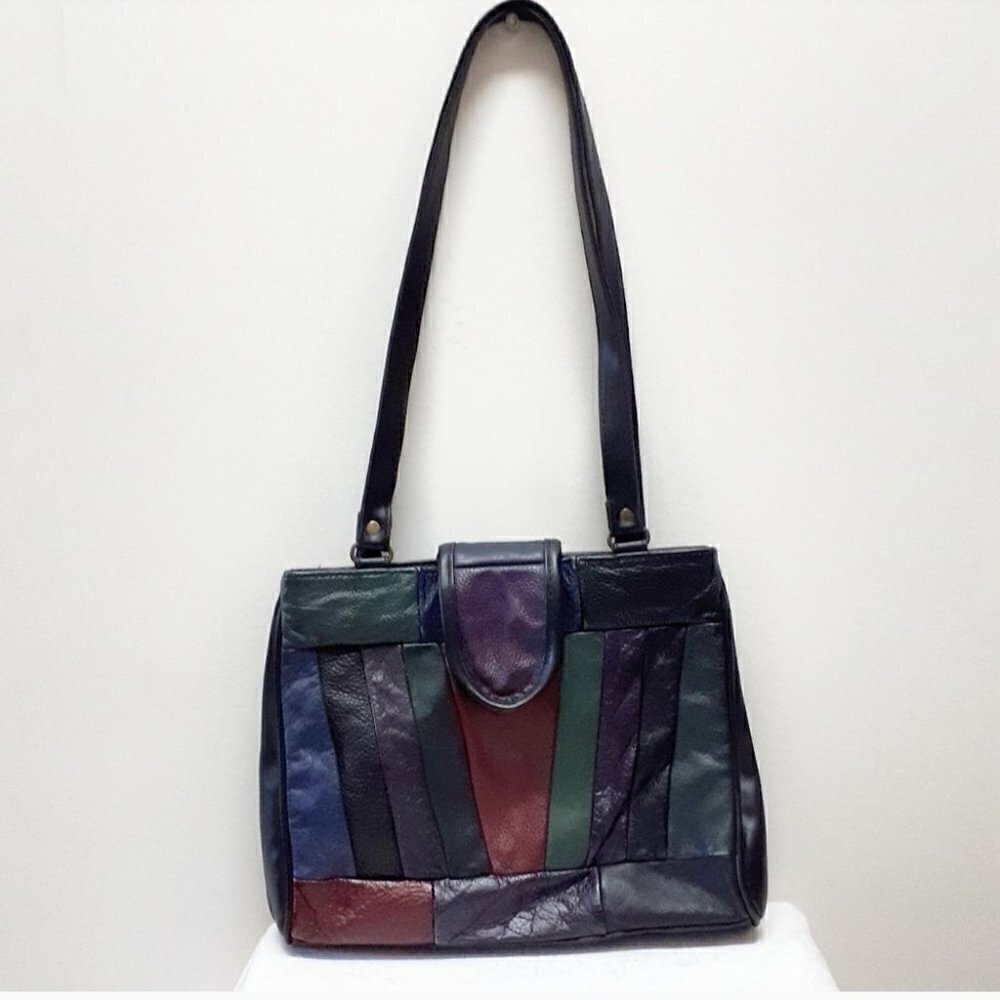 𝅺VINTAGE faux leather multicolor patchwork purse